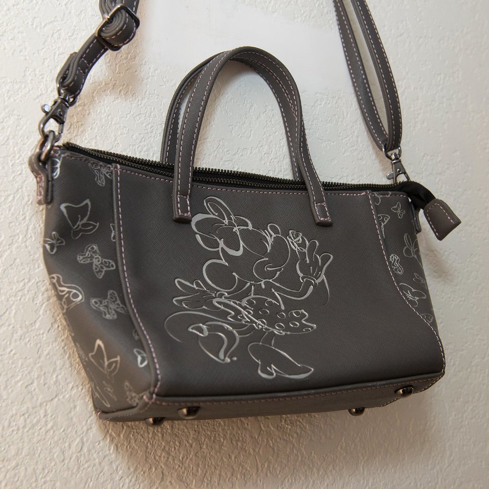Minnie Mouse Purse, gray with pink stitching.